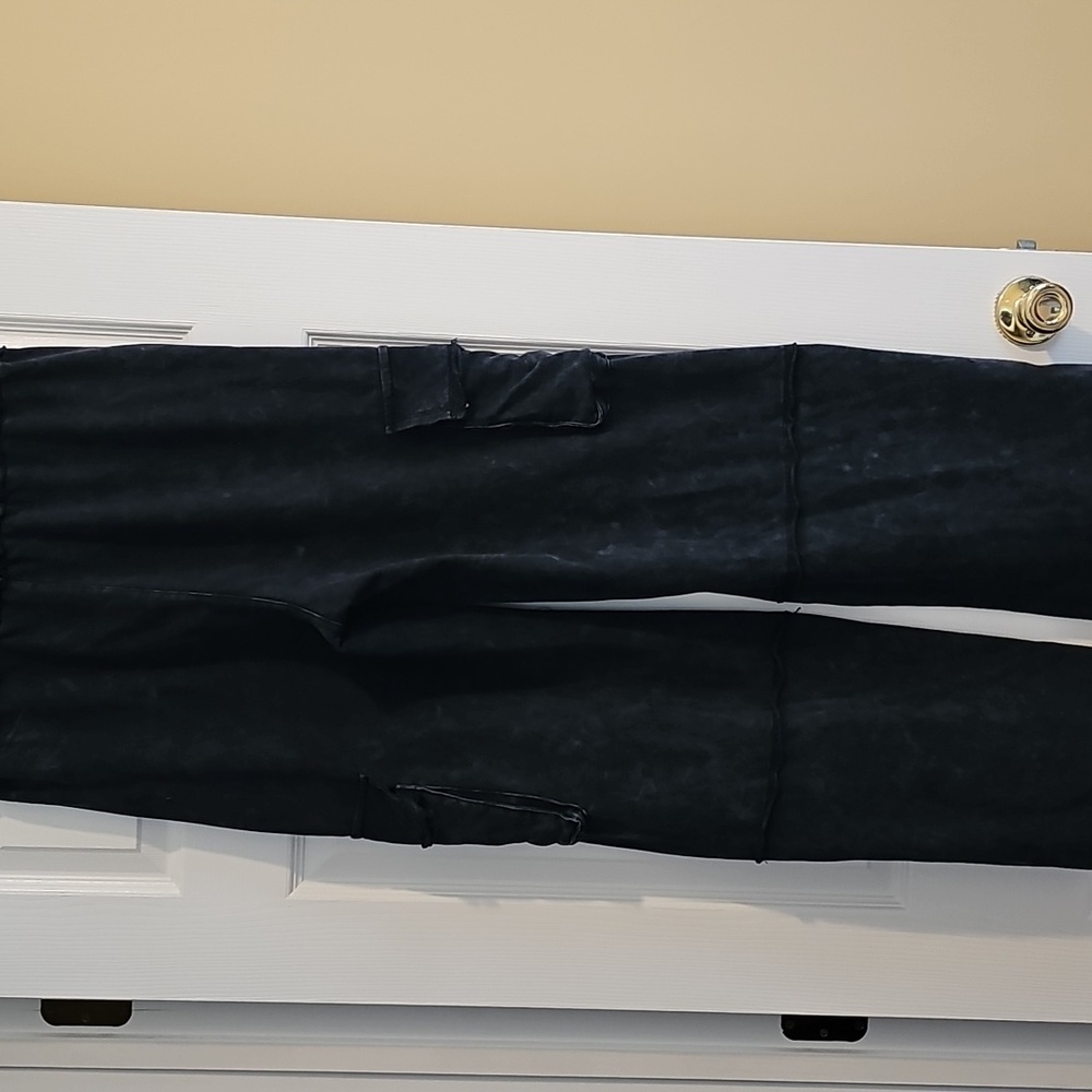 Ces Femme Black/Dark Gray Mineral Wash Wide Leg Cargo Pants, Size Large 10/12 - Picture 10 of 16